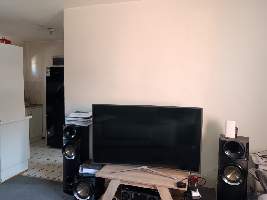 1 Bedroom Property for Sale in Willows Free State